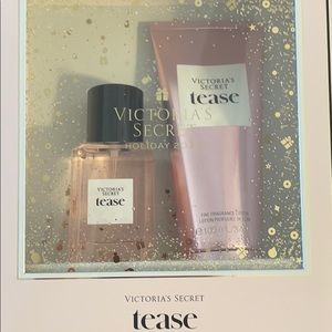 Victoria’s Secret spray and lotion